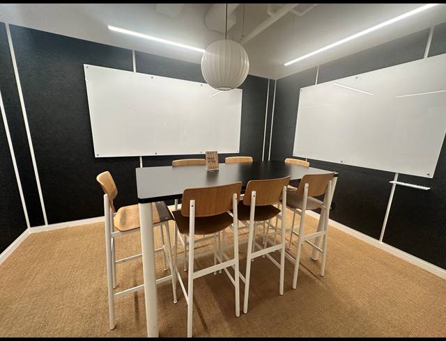 60M² SERVICED OFFICE TO LET IN ROSEBANK
